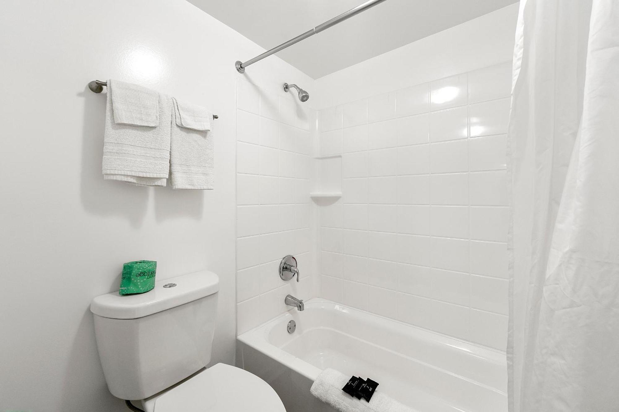 Budgetel Inn And Suites Lodge West Bagian luar foto