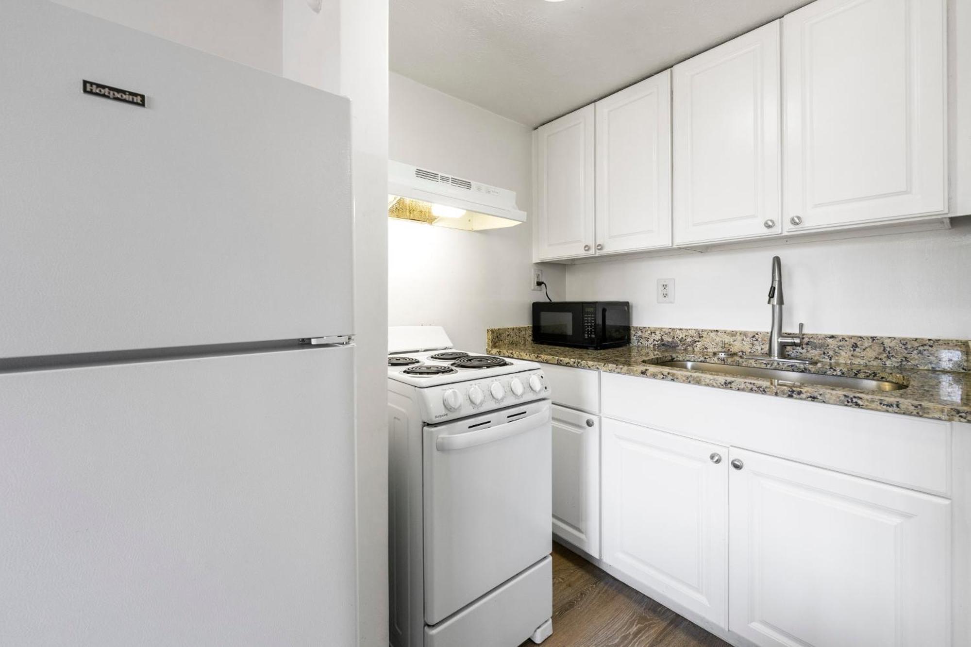 Budgetel Inn And Suites Lodge West Bagian luar foto
