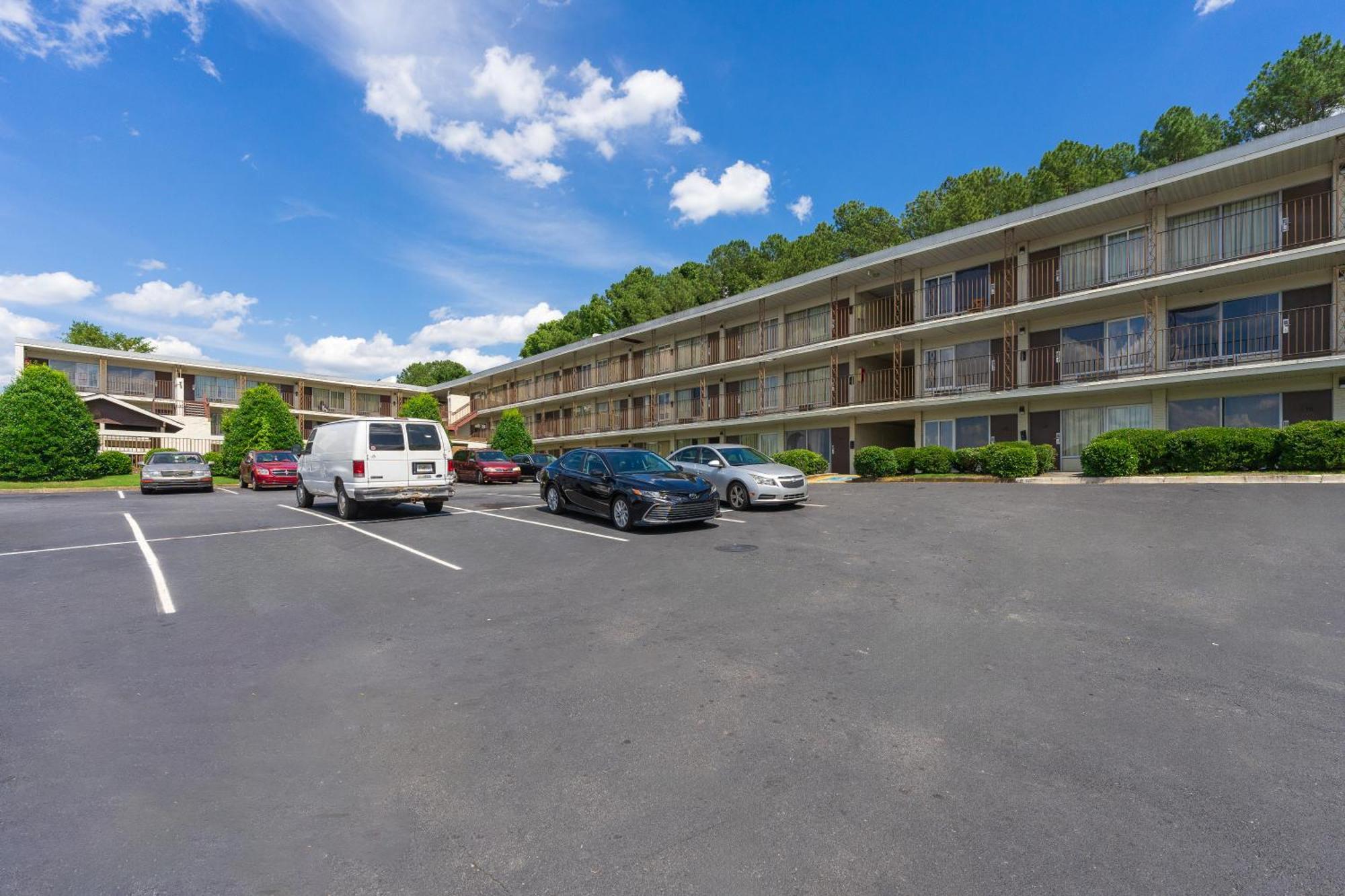 Budgetel Inn And Suites Lodge West Bagian luar foto