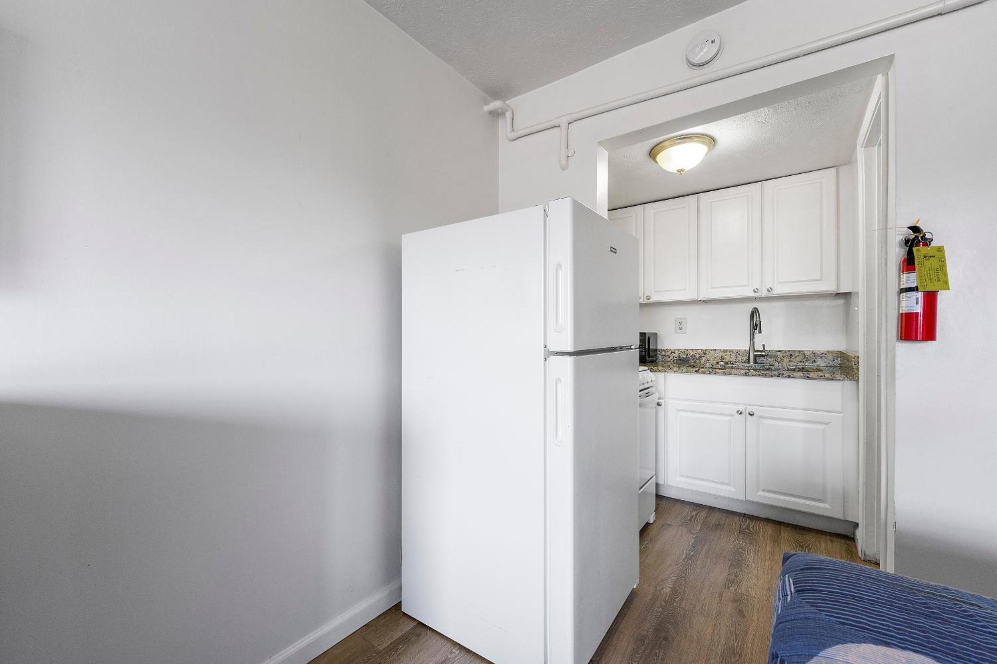 Budgetel Inn And Suites Lodge West Bagian luar foto