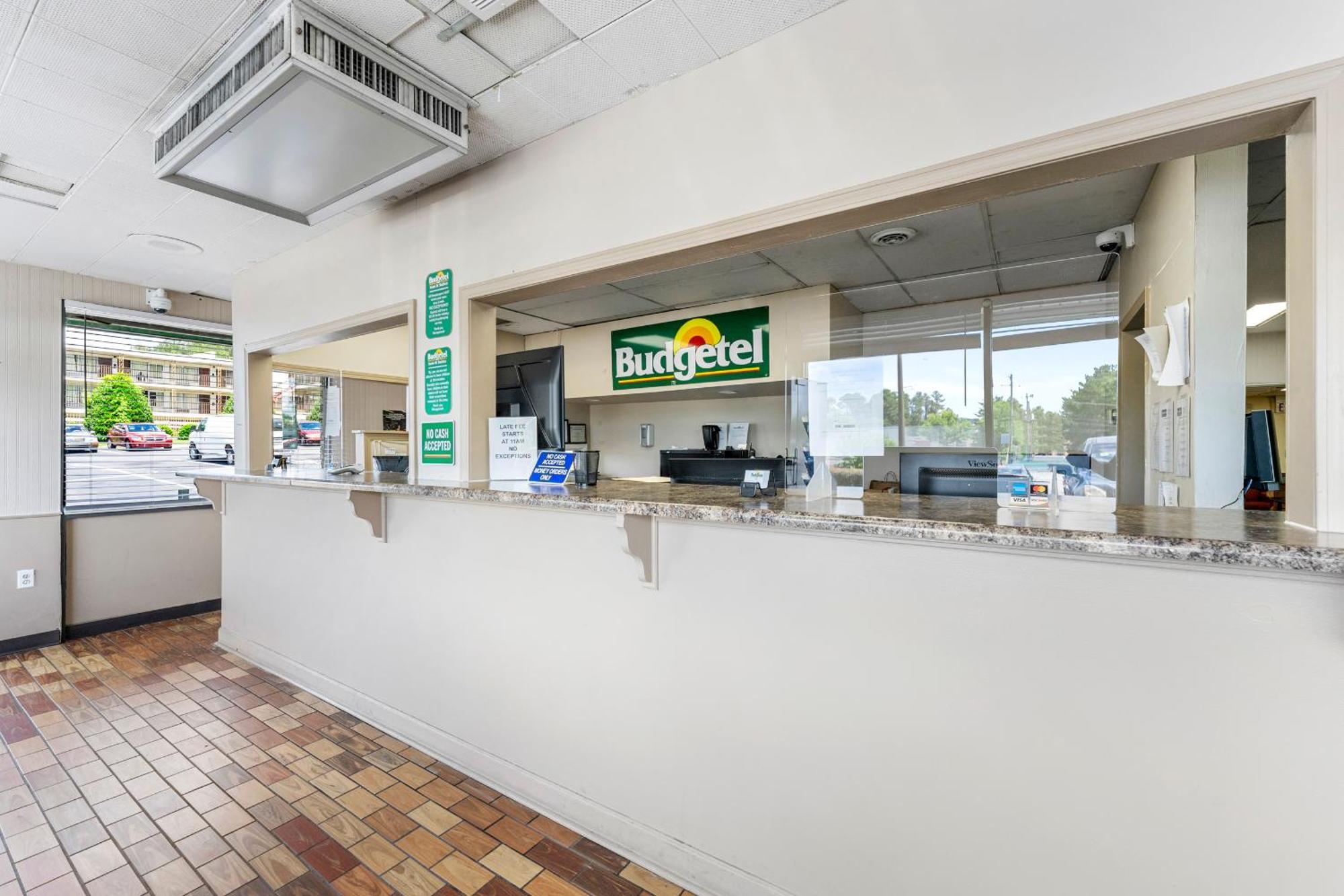 Budgetel Inn And Suites Lodge West Bagian luar foto