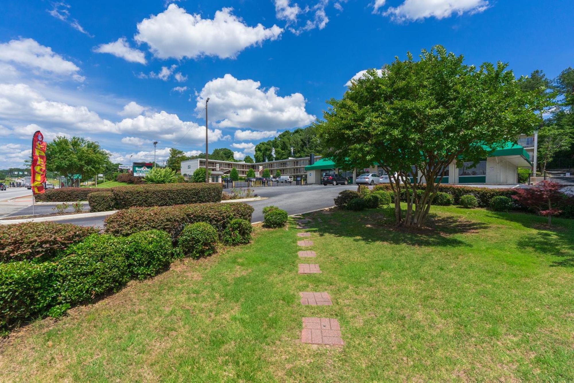 Budgetel Inn And Suites Lodge West Bagian luar foto